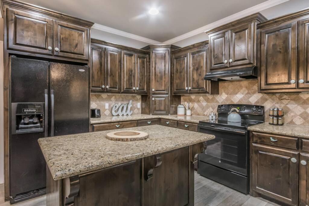 Cheerful 3 Bedroom Home, King Bed, 10 Min From Palo Duro Canyon, Fireplace, Washer Dryer Kültér fotó