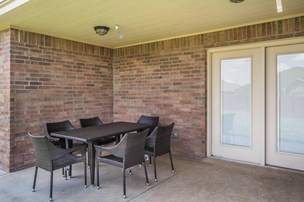 Cheerful 3 Bedroom Home, King Bed, 10 Min From Palo Duro Canyon, Fireplace, Washer Dryer Kültér fotó