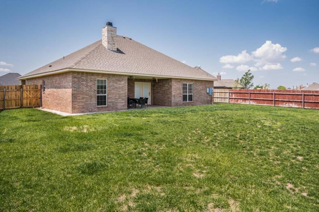 Cheerful 3 Bedroom Home, King Bed, 10 Min From Palo Duro Canyon, Fireplace, Washer Dryer Kültér fotó